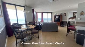 Sunbird Resort 11th Floor Free Beach Chairs - by Sunbird Rentals